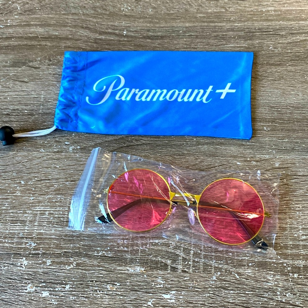 Paramount Movie 🍿 ⭐️ Star Shades